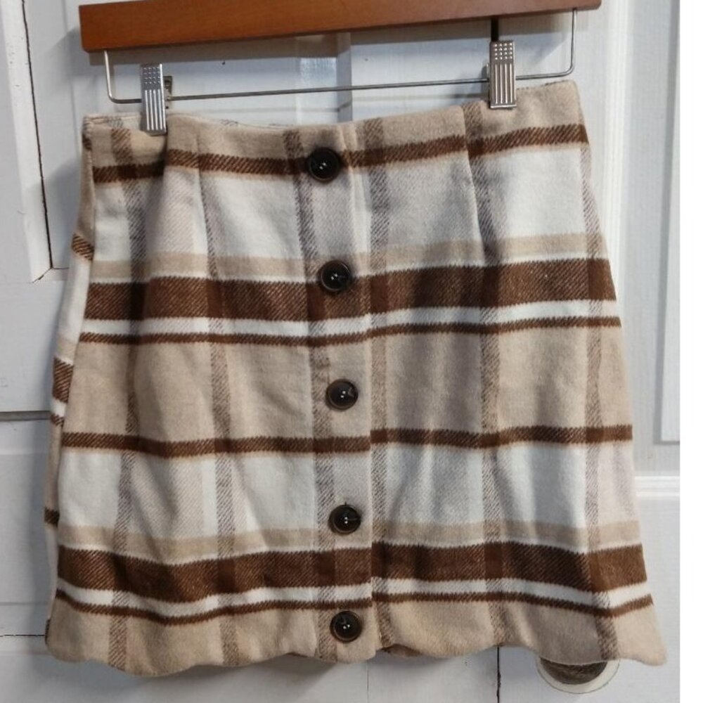 Plaid Button-Up Mini Skirt With Scalloped Hem  E & M  S  Beige & Brown Wool-Blen